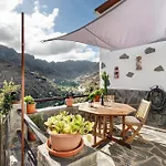 Casa Tajaraste 1 *